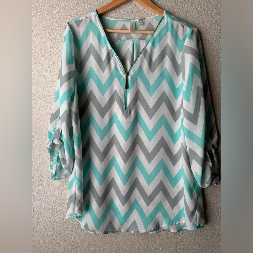 Tacera Mint and Gray Chevron Semi Sheer Blouse Size L
